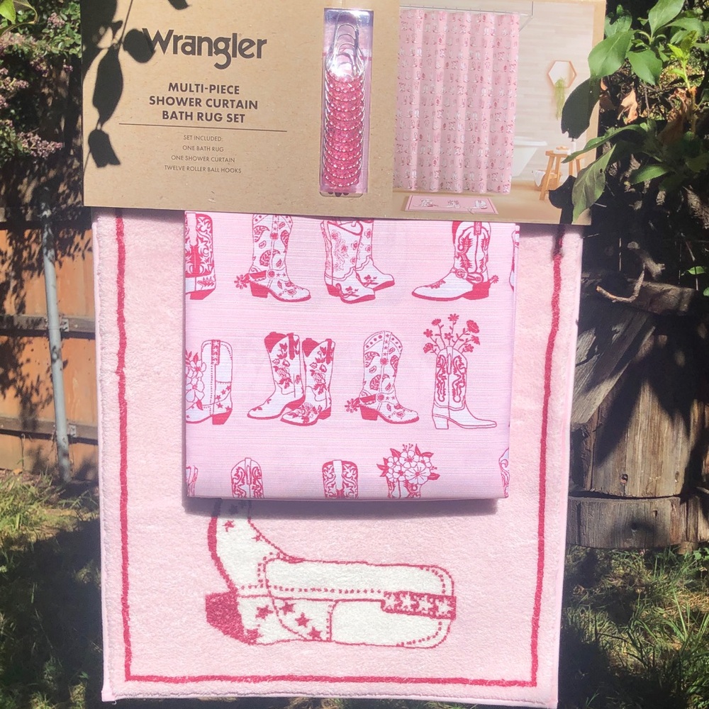 NWT Wrangler Pink Cowboy Boot Shower Curtain and Rug Set